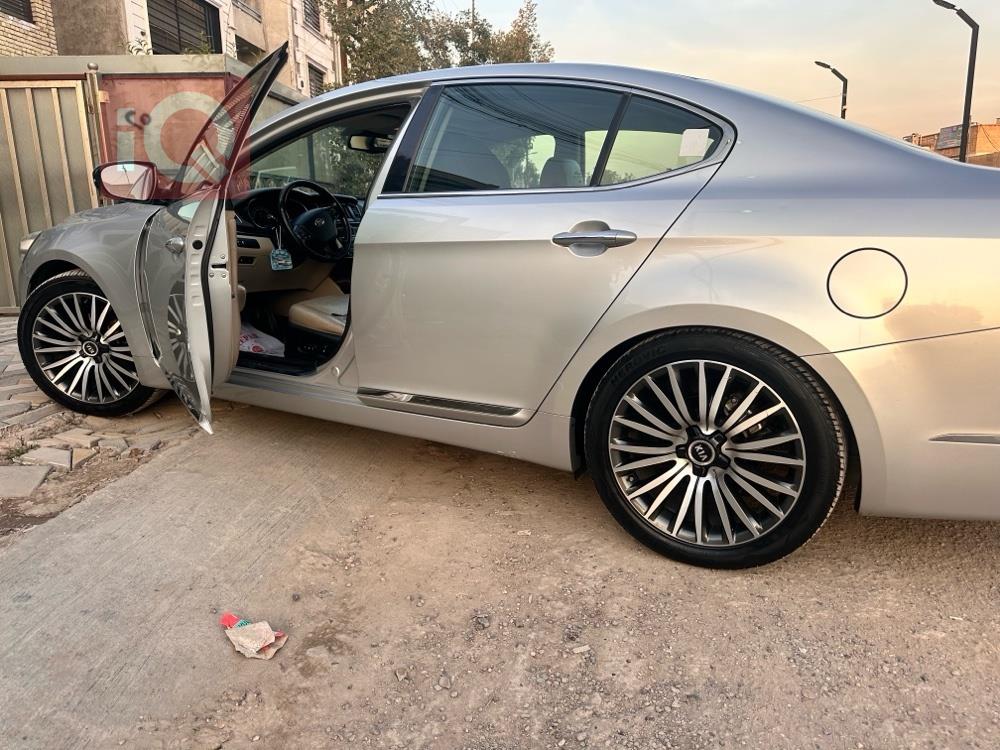 كيا كادينزا